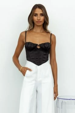 Hello Molly Sets & Co-ords So Magnetic Crop Black