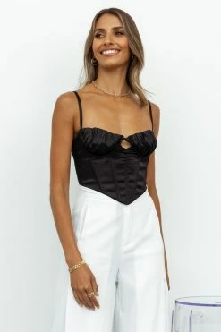 Hello Molly Sets & Co-ords So Magnetic Crop Black