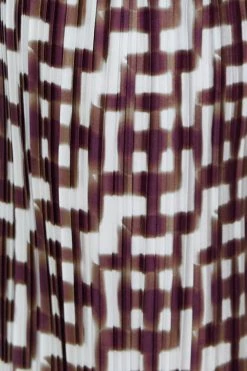 Hello Molly Loveline Crop Top Brown