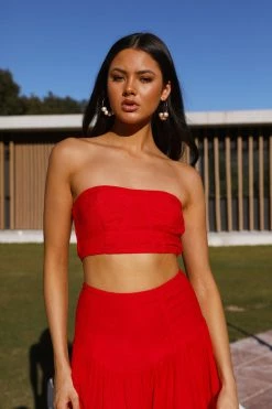 Hello Molly Call Me Away Crop Red