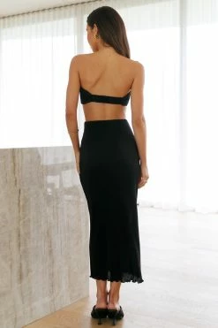 Hello Molly Sets & Co-ords Balancing Act Crop Black