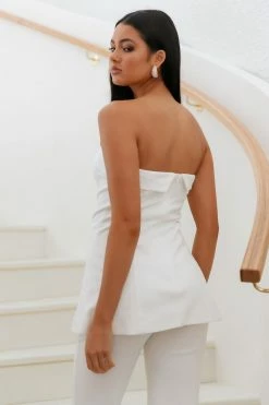 Flash Sale ๐ฏ Sets & Co-ords RUNAWAY Pedro Top White ๐ 14 Sets & Co-ords RUNAWAY Pedro Top White