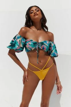 HELLO MOLLY Tropicana Heart Crop Blue Shorts