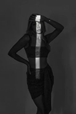 Promo βοΈ HELLO MOLLY Savour The Moment Crop Bronze π₯° 26 HELLO MOLLY Savour The Moment Crop Bronze