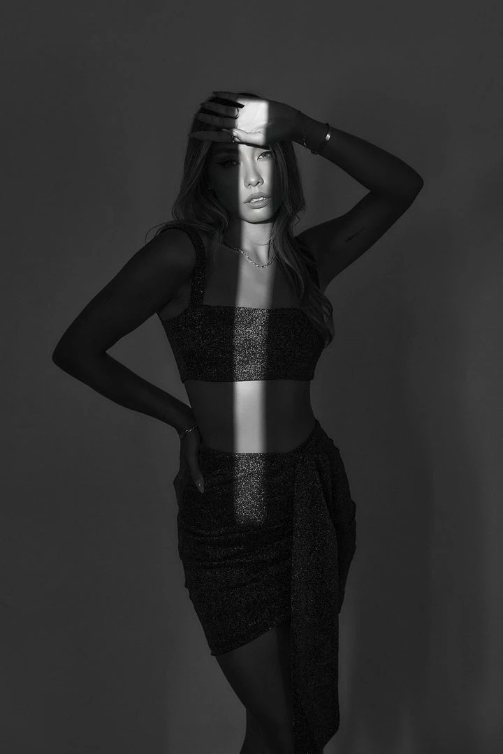 Promo βοΈ HELLO MOLLY Savour The Moment Crop Bronze π₯° 11 HELLO MOLLY Savour The Moment Crop Bronze