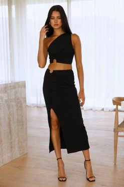 Deals π Hello Molly Karmic Power Crop Black Sets & Co-ords π 11 Hello Molly Karmic Power Crop Black Sets & Co-ords