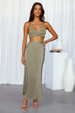 Hello Molly Not A Stereotype Crop Green