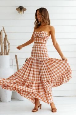 Sets & Co-ords RUNAWAY Ayla Crop Top Tan